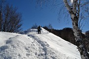 26  In cresta sul sent. 534A ben innevato 